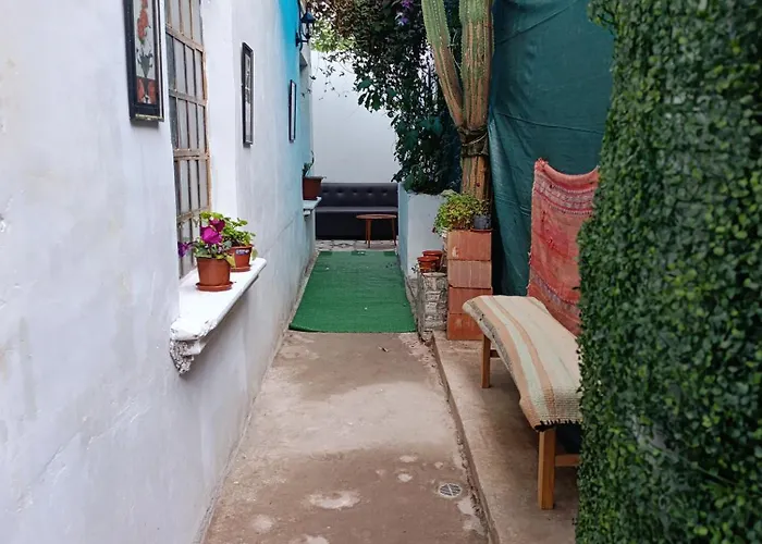 Hotel La Casa Del Giganton 2*